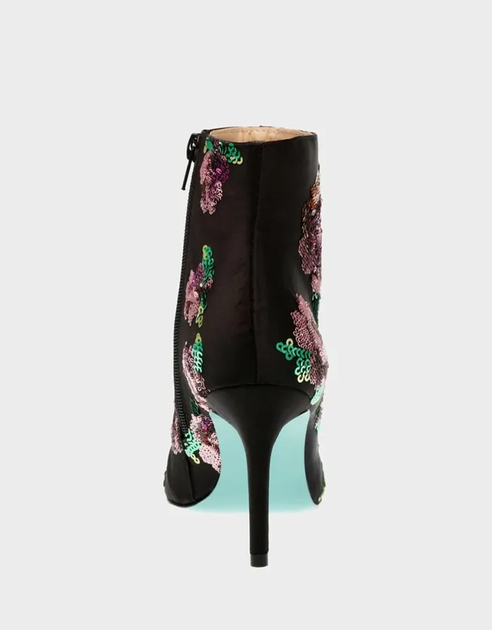 Betsey Johnson Women COPER BLACK