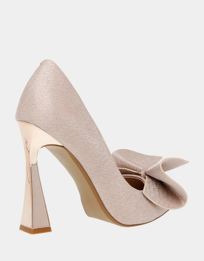 Betsey Johnson Women NOBBLE CHAMPAGNE Champagne