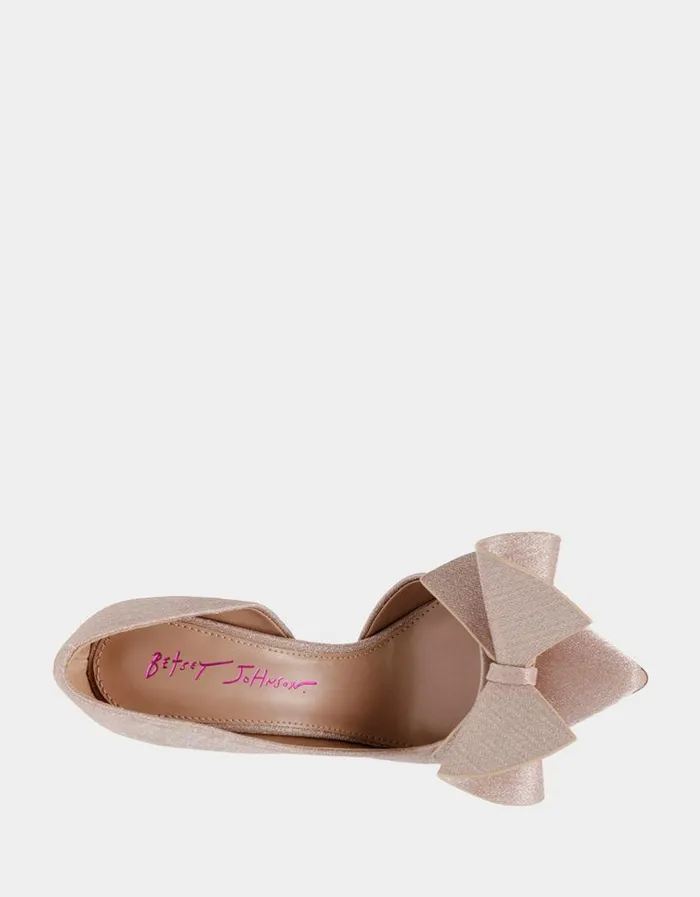 Betsey Johnson Women NOBBLE CHAMPAGNE Champagne