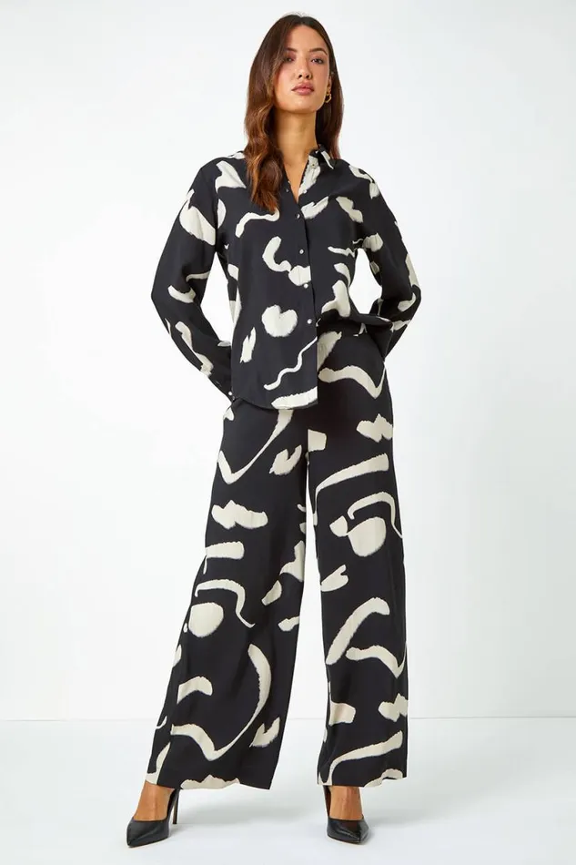 Black Abstract Print Longline Shirt Women Roman Tops