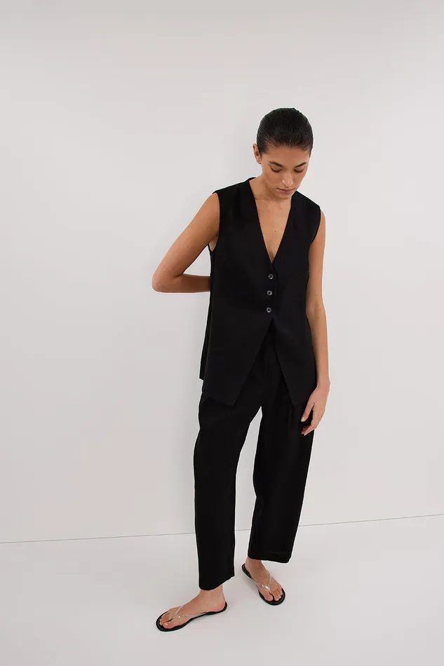 BRAX BLACK LONGLINE VEST Women DISSH Vests