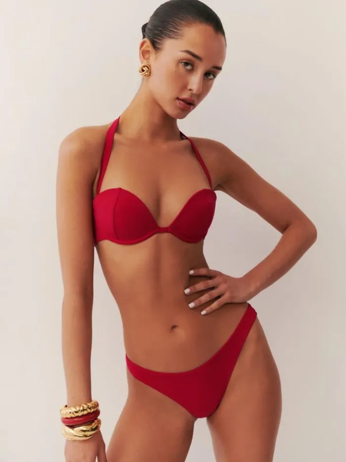 Clothing The Reformation Lago Bikini Top Lipstick