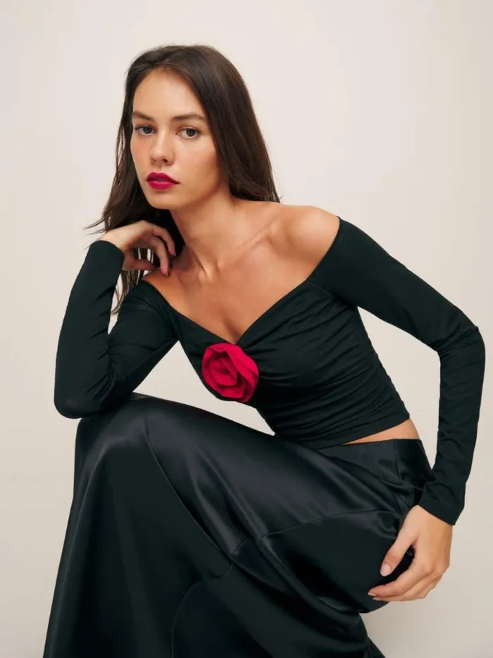 Clothing The Reformation Shaye Knit Top Black And Red