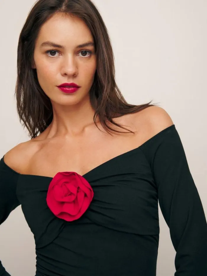 Clothing The Reformation Shaye Knit Top Black And Red