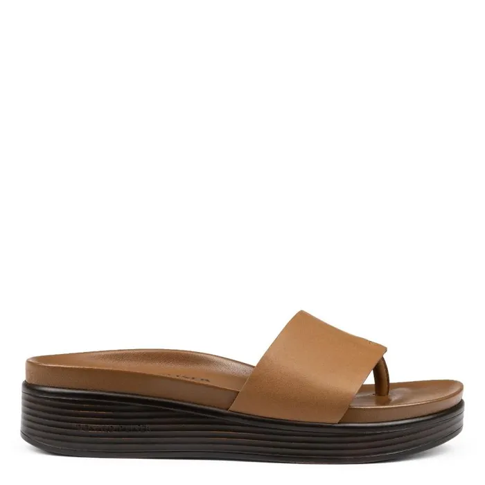 Donald Pliner Casual FIFI Saddle Leather 8211 Women