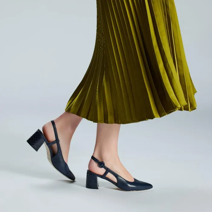 Donald Pliner Dress SONG Navy Leather 8211 Women Donald Pliner Dress SONG Navy Leather 8211 Women