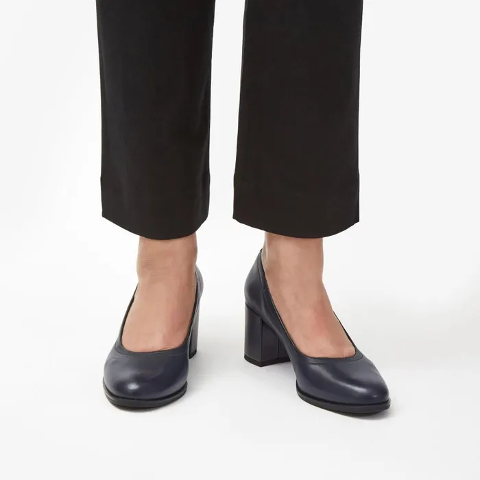 Freva 55 Court Navy Leather Women Clarks Dress Shoes