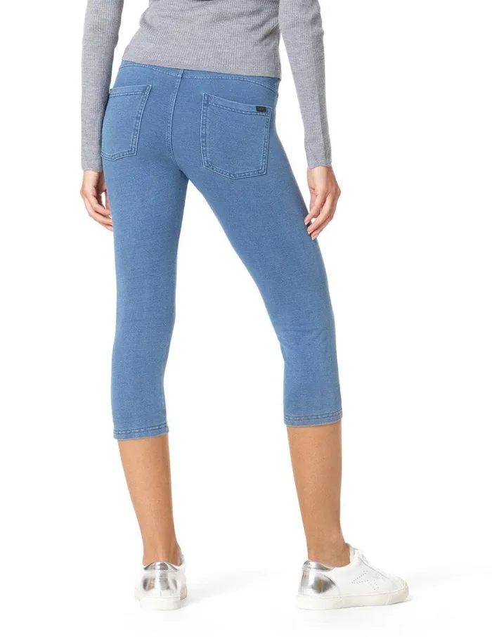 Hue Game Changing HiRise Capri Legging Classic Light Wash Women Skinny
