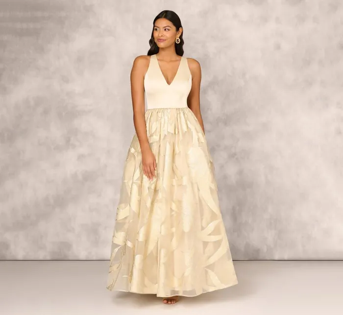 Long Dresses Womens Adrianna Papell Metallic Jacquard Sleeveless Ball Gown With Crinoline Details In Light Gold