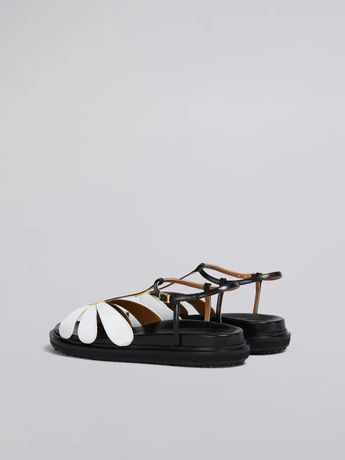 Marni Leather Flower Fussbett Lily White Womens Sandals and Wedges Marni Leather Flower Fussbett Lily White Womens Sandals and Wedges