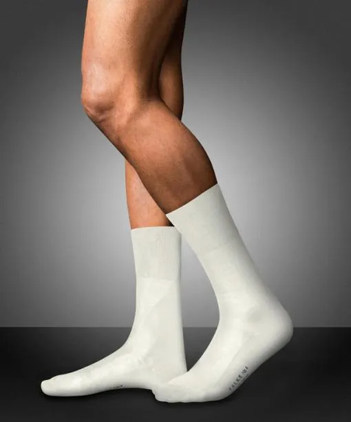 Men No 4 Pure Silk Men Socks Offwhite FALKE Socks