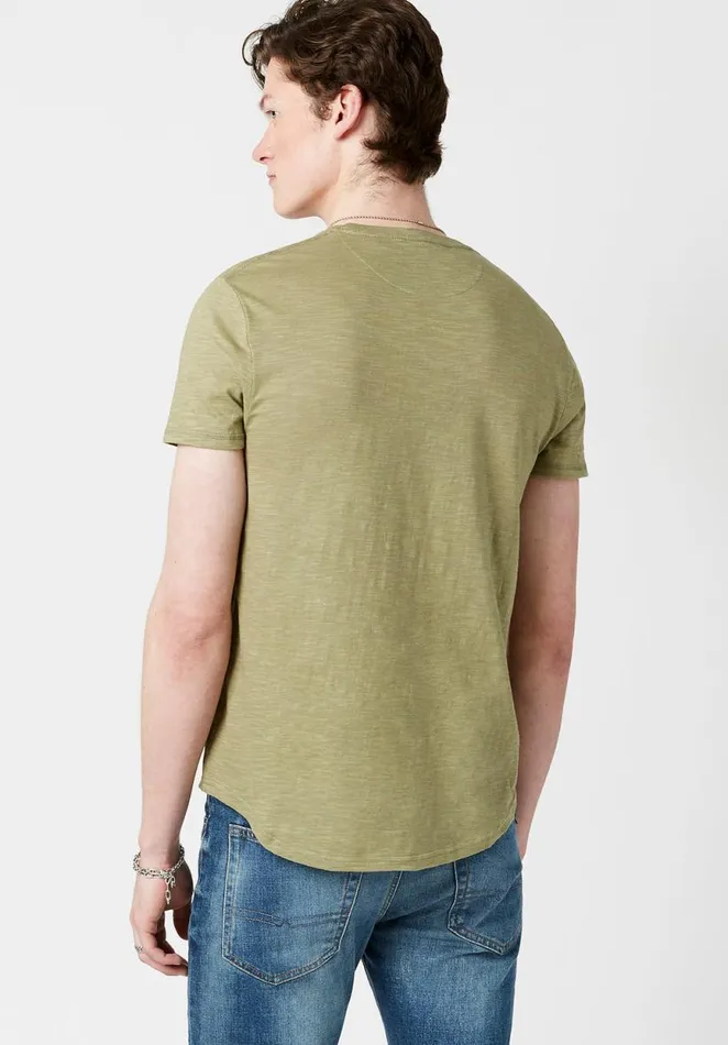 Men Patch Pocket Tamup TShirt Oil Green Buffalo David Bitton Tops and Tees