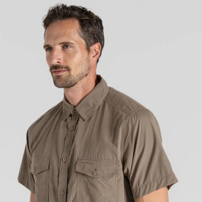 Mens Short Sleeve Craghoppers Kiwi Short Sleeved Shirt Pebble Mens Short Sleeve Craghoppers Kiwi Short Sleeved Shirt Pebble