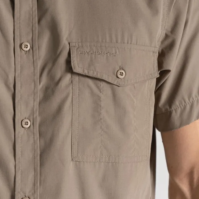 Mens Short Sleeve Craghoppers Kiwi Short Sleeved Shirt Pebble Mens Short Sleeve Craghoppers Kiwi Short Sleeved Shirt Pebble