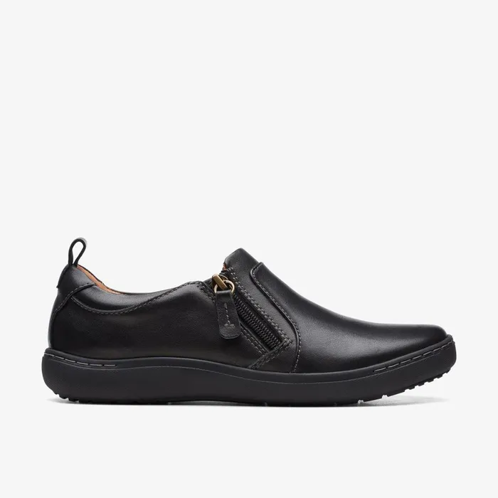 Nalle Lilac Black Leather Women Clarks Sneakers