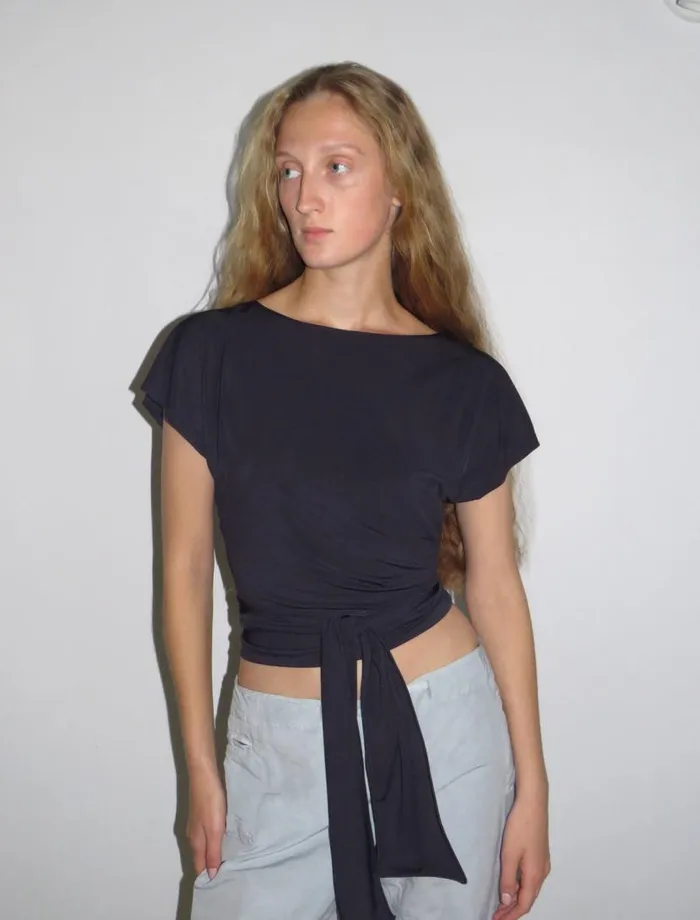 No 2103 Leeds Navy Women Paloma Wool Tops