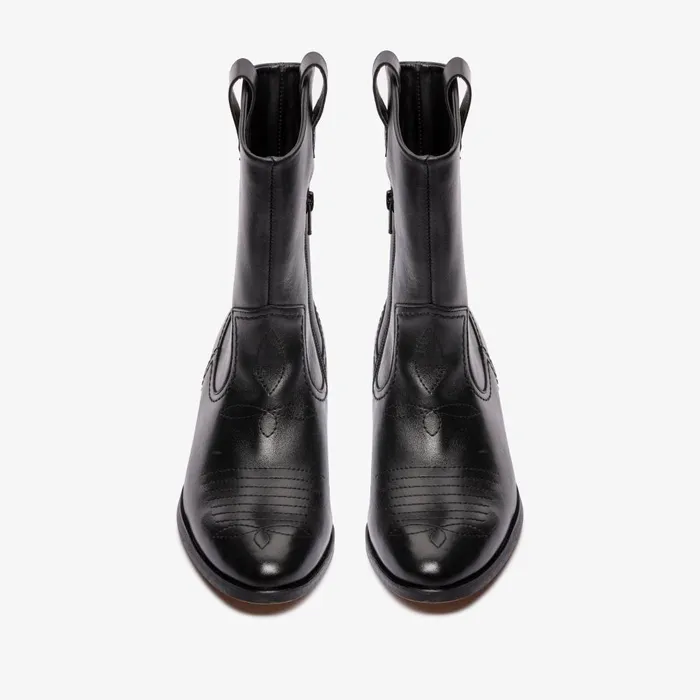 Octavia Up Black Leather Women Clarks Boots and Booties