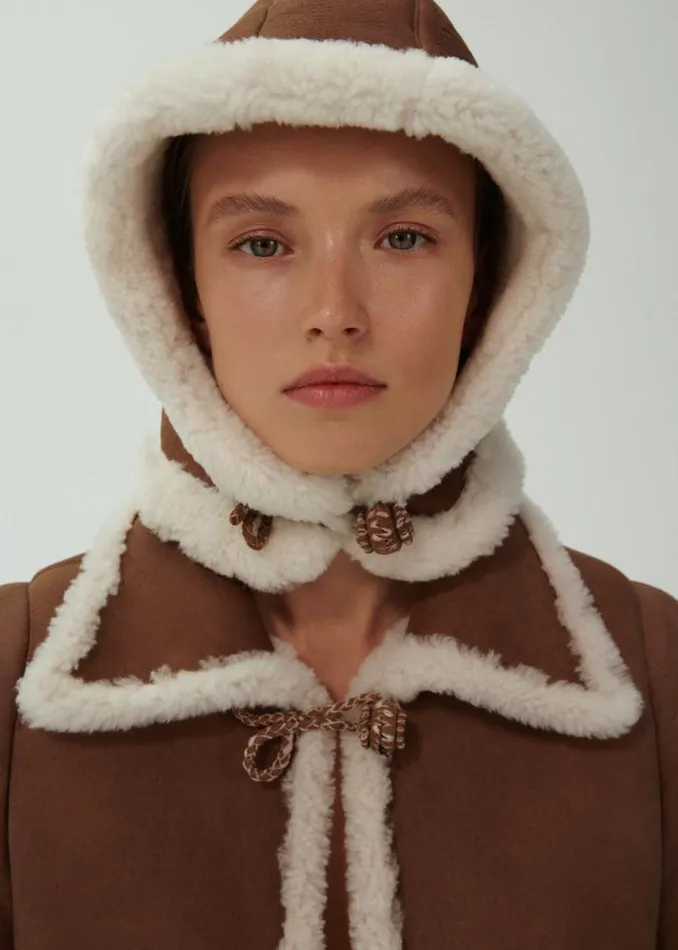 Shop Magda Butrym Accessories Shearling Trapper Hat In Beige Shop Magda Butrym Accessories Shearling Trapper Hat In Beige