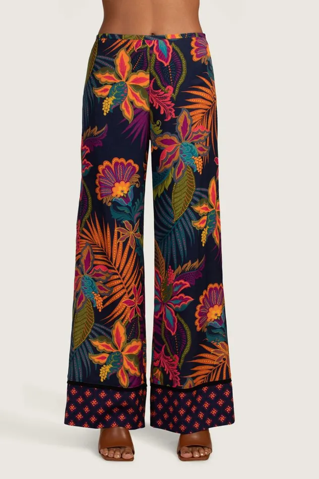 SHOP Trina Turk ALL BOTTOMS LONG WEEKEND 3 PANT