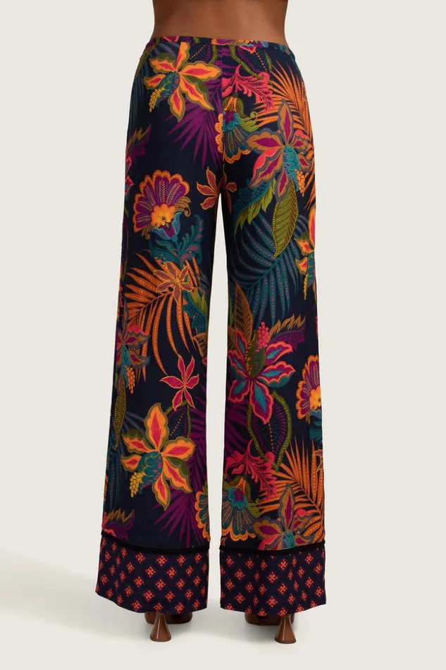 SHOP Trina Turk ALL BOTTOMS LONG WEEKEND 3 PANT