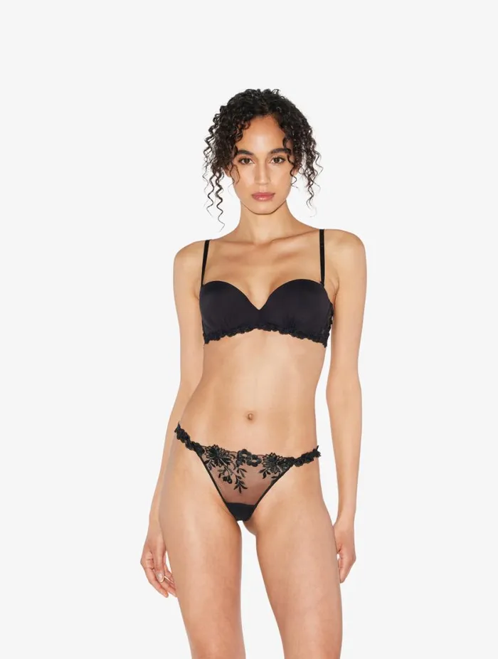 Thong In Black Lycra With Embroidered Tulle Lingerie La Perla G String and Thong