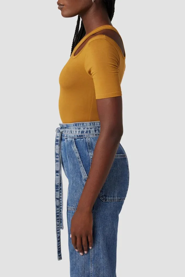 Tops and Sweaters Women Hudson Jeans Short Sleeve Asymmetrical Bodysuit Desert Sand Tops and Sweaters Women Hudson Jeans Short Sleeve Asymmetrical Bodysuit Desert Sand
