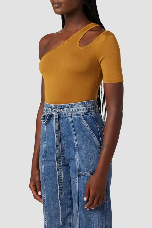 Tops and Sweaters Women Hudson Jeans Short Sleeve Asymmetrical Bodysuit Desert Sand Tops and Sweaters Women Hudson Jeans Short Sleeve Asymmetrical Bodysuit Desert Sand