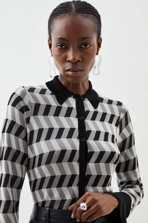 Tops Women Karen Millen Slinky Viscose Patterned Collared Knit Top Mono