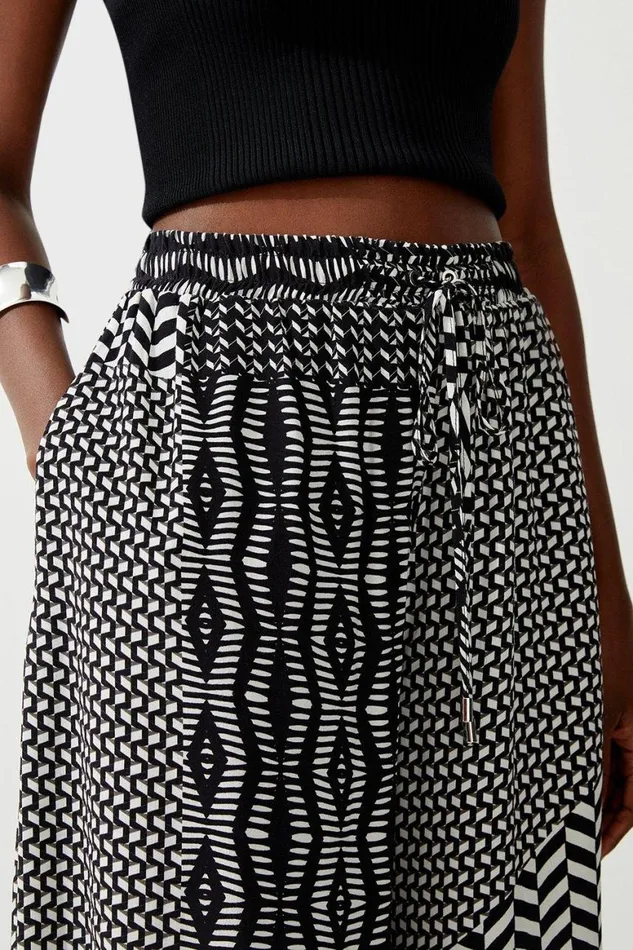 Trousers Women Karen Millen Geo Printed Morocain Woven Wide Leg Trousers Geo