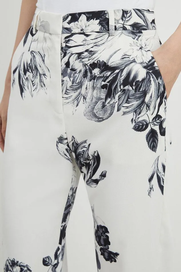 Trousers Women Karen Millen Tailored Crepe Printed Mono Floral Slim Leg Tailored Trousers Mono