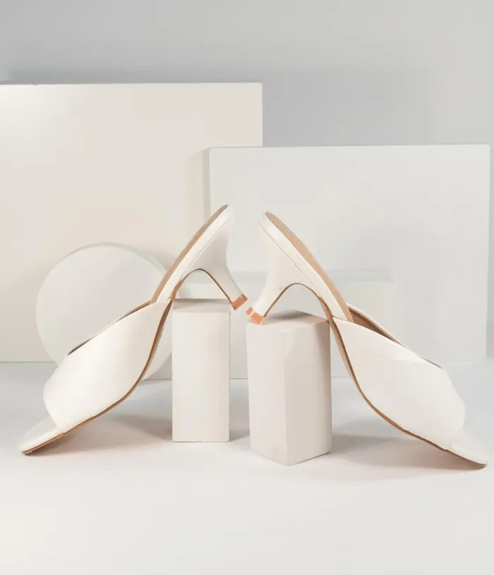 White Leatherette Peep Toe Kitten Heels Shoes Unique Vintage Sandals