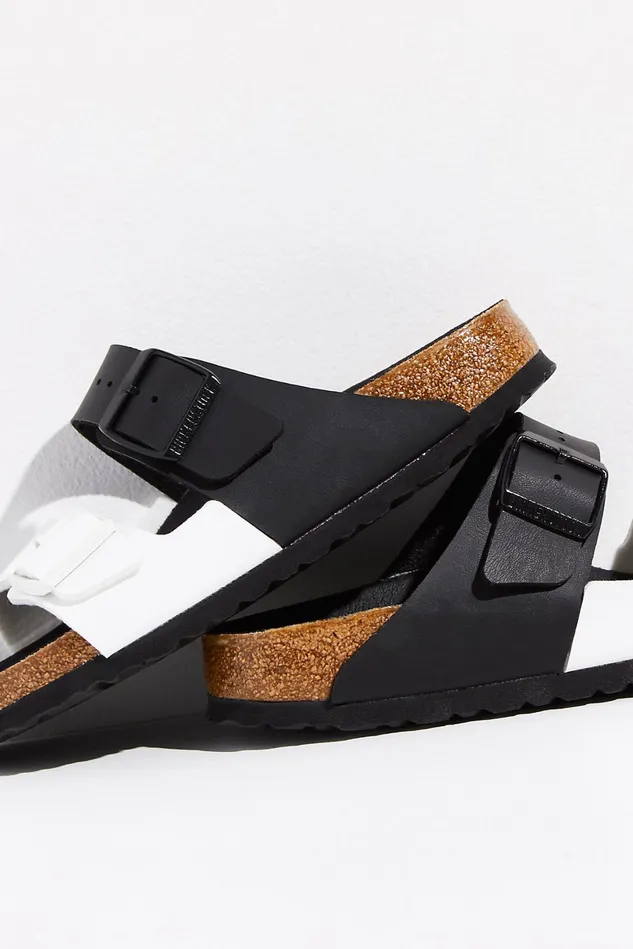 Women Sandals Free People Arizona Split Birkenstock Sandals Black White