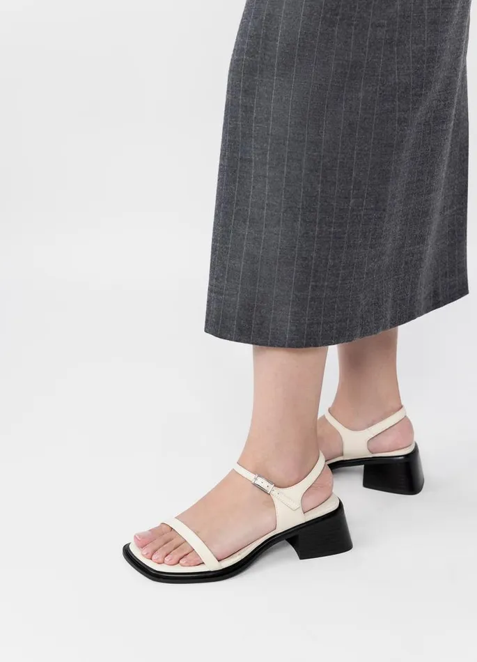 Women Vagabond Sandals INES SANDALS Offwhite Leather